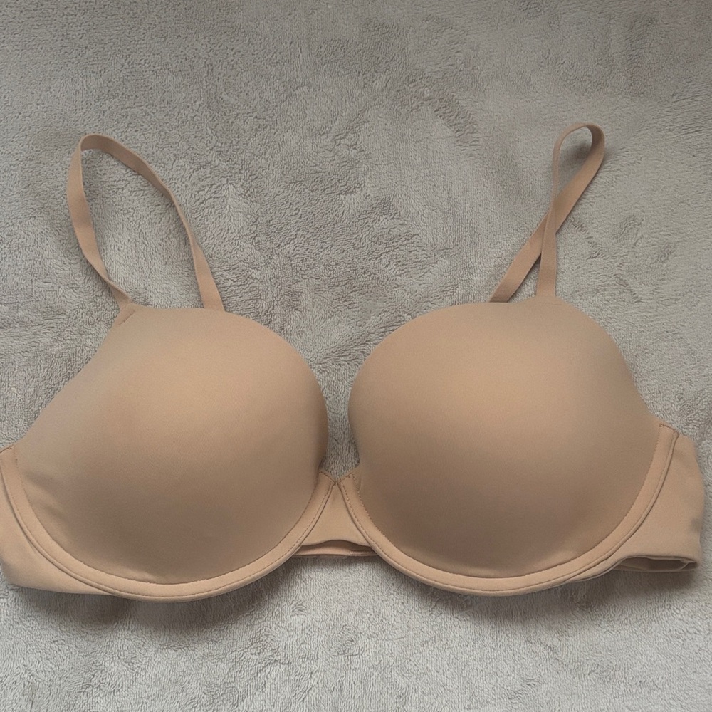 SKIMS Nude Fits Everybody T-shirt Bra